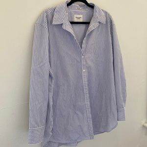 90s Oversized Button-Up Shirt